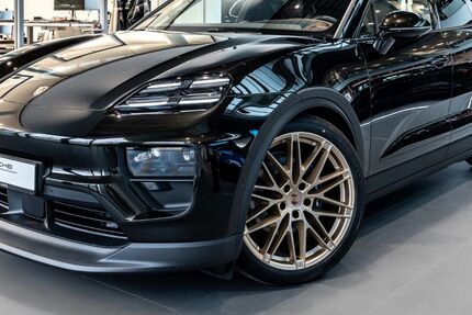 Porsche Macan 9.900 km 104.800 &euro; Leipzig 04356