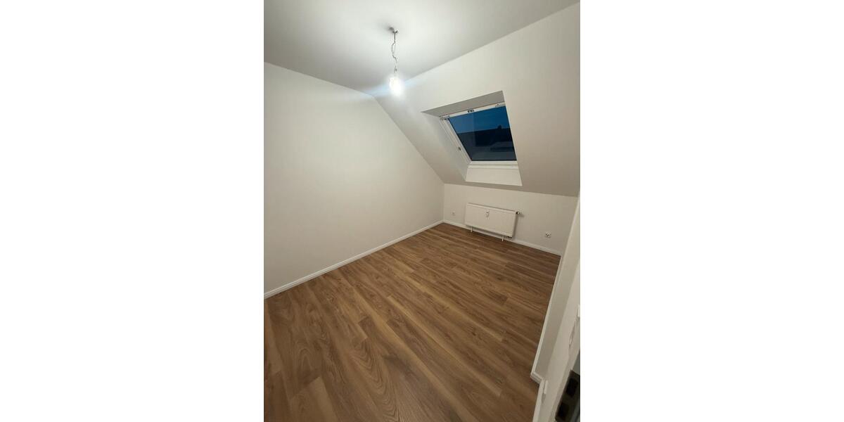 Dachgeschoßwohnung Leipzig Südost - 2 Zimmer, 58 m&sup2;, 779&euro; | Angebot:25960569