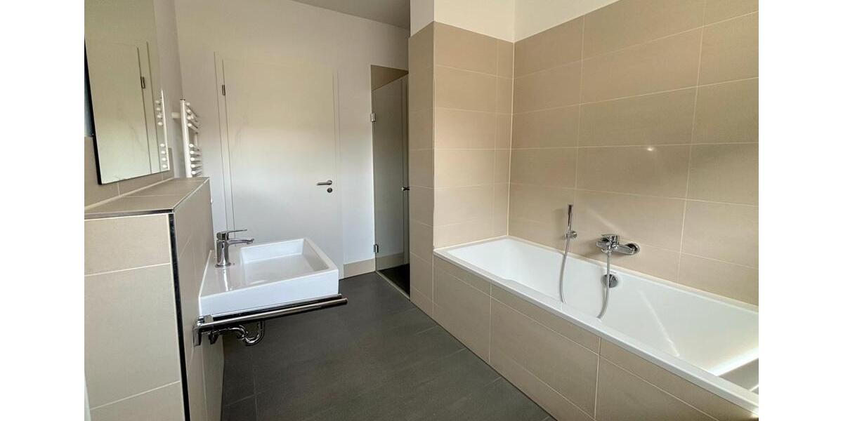 Etagenwohnung Leipzig Süd - 4 Zimmer, 107 m&sup2;, 1.547&euro; | Angebot:26354996