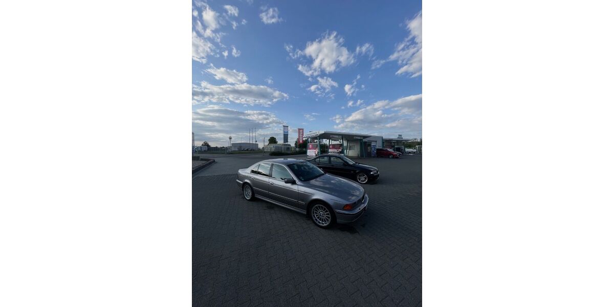 BMW 523 205.000 km 4.200 &euro; Leuna 06237