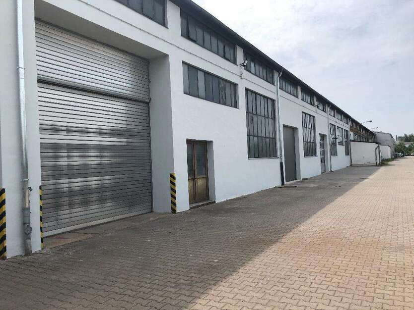 Halle in Leipzig 4.490 € 765 m²