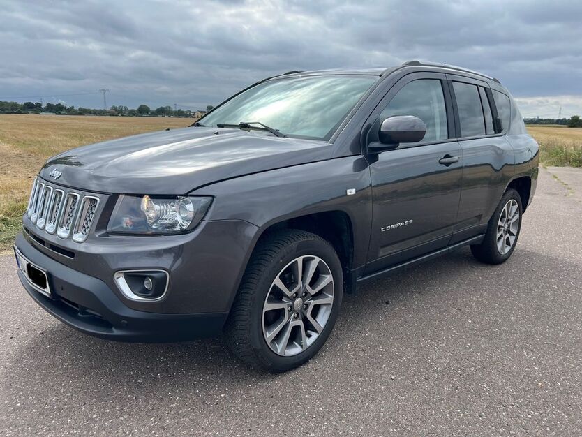 Jeep Compass 49.523 km 14.500 € Merseburg 06217