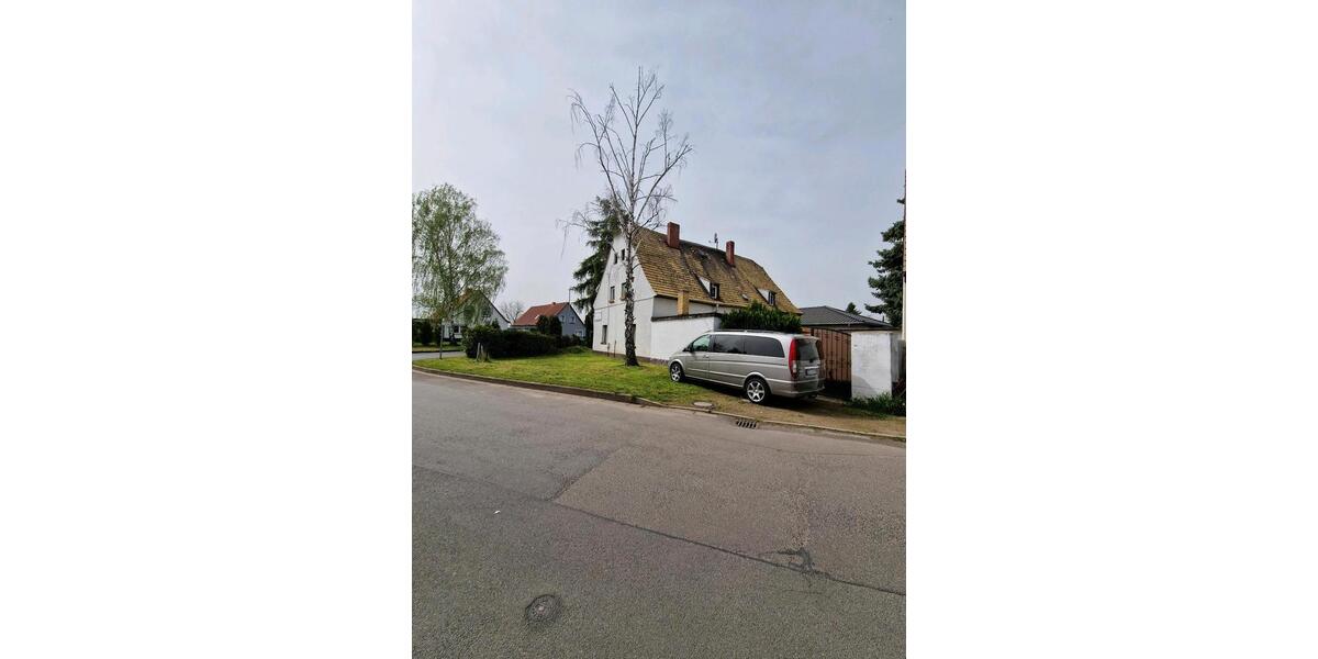 Einfamilienhaus Delitzsch - 10 Zimmer, 200 m&sup2;, 175.000&euro; | Angebot:26962799
