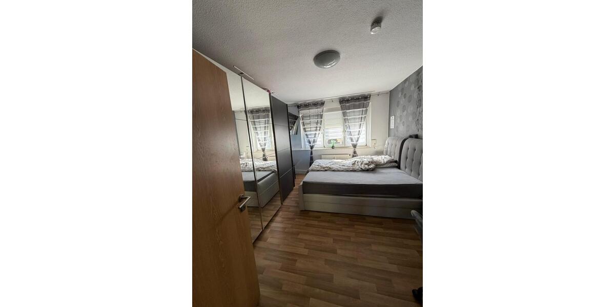 Erdgeschoßwohnung Hohenmölsen - 3 Zimmer, 60 m&sup2;, 370&euro; | Angebot:25634476