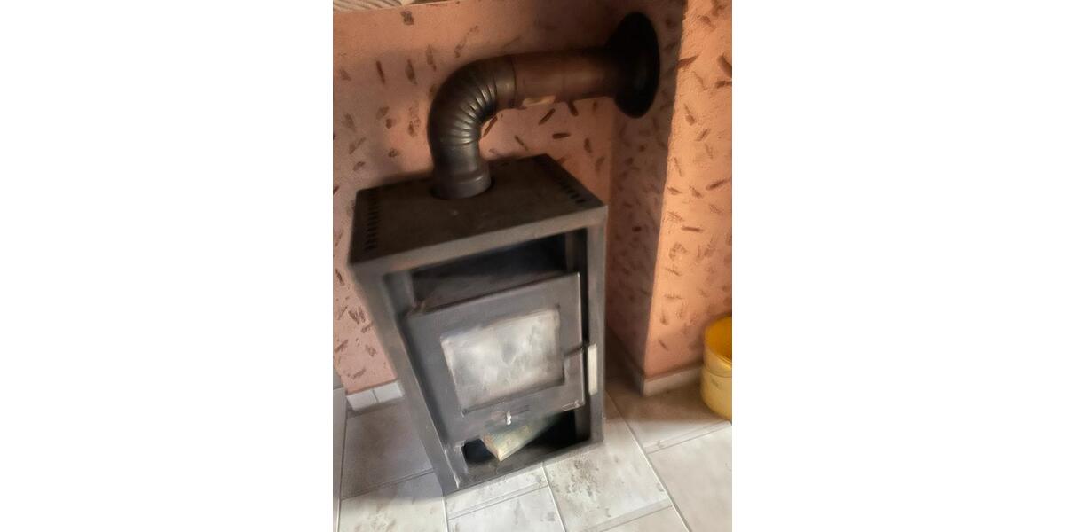 Etagenwohnung Schkopau - 3 Zimmer, 93 m&sup2;, 460&euro; | Angebot:25994150