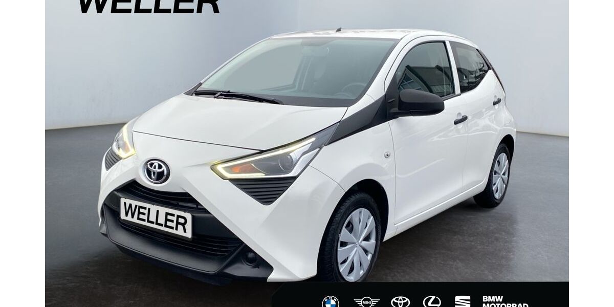 Toyota Aygo (X) 40.620 km 9.690 &euro; Leipzig 04178