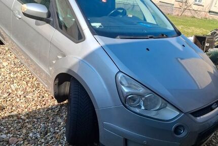 Ford S-Max 203.024 km 2.800 &euro; Merseburg 06217