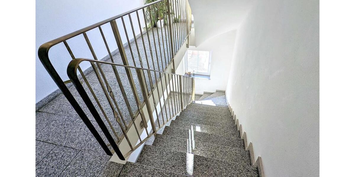 Etagenwohnung Delitzsch - 2 Zimmer, 77 m&sup2;, 600&euro; | Angebot:25783855