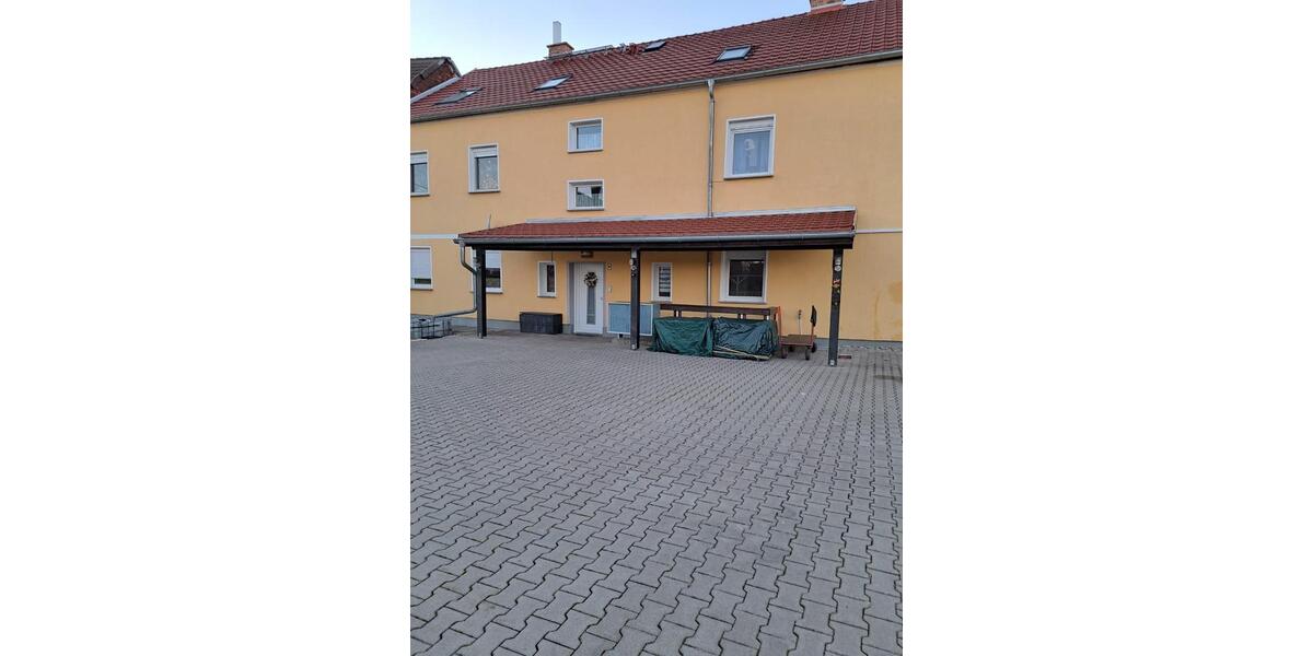 Ruhig wohnen mit Terrasse & Grünblick – 3-Zimmer-Wohnung in Leuna 3 zimmer