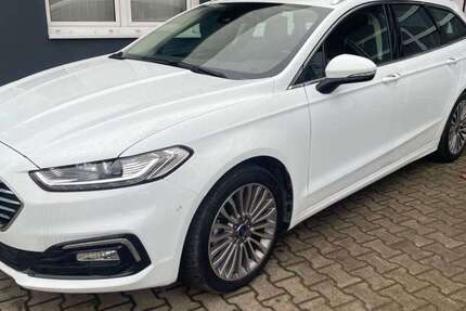 Ford Mondeo 46.998 km 23.899 &euro; Leuna 06237