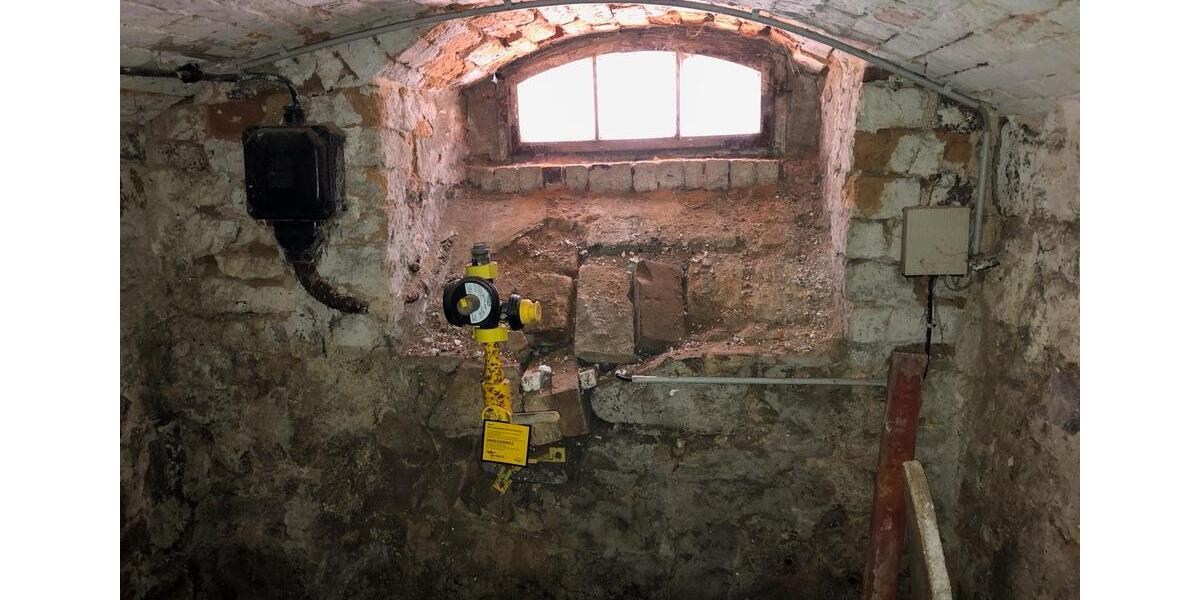 Reihenhaus Leipzig Nord - 10 Zimmer, 180 m&sup2;, 40.000&euro; | Angebot:26056546