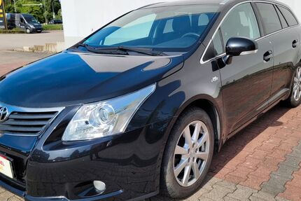 Toyota Avensis 308.184 km 2.300 &euro; Borna 04552