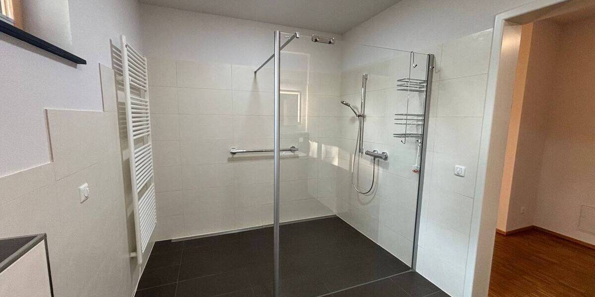 Etagenwohnung Leipzig Wiederitzsch - 3 Zimmer, 87 m&sup2;, 1.150&euro; | Angebot:26557837