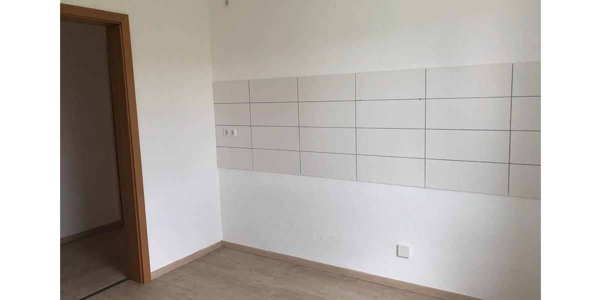 Dachgeschoßwohnung Bad Lausick - 2 Zimmer, 50 m&sup2;, 310&euro; | Angebot:26669932