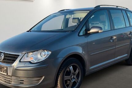 VW Touran 214.394 km 2.899 &euro; Brehna 06796
