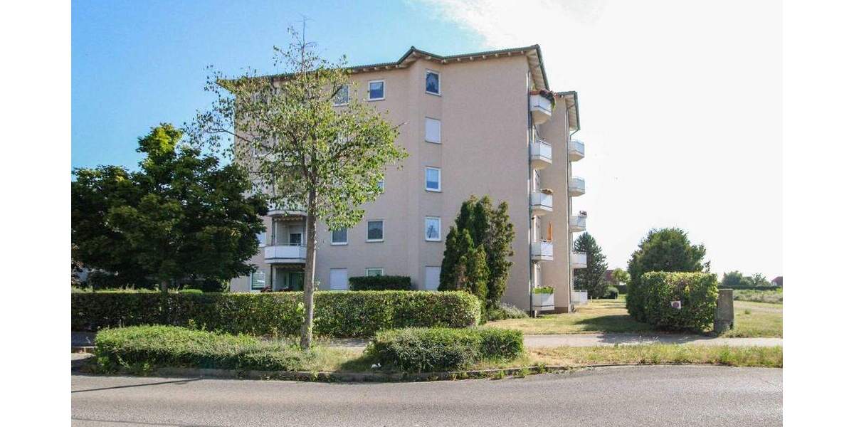 Ort der Gemütlichkeit: bezugsfreie, barrierearme 3-Zi.-Whg. + 2 TG-Stellplätze in Leipzig-Lindenthal 3 zimmer