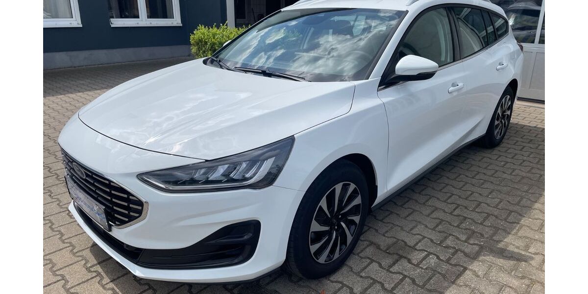 Ford Focus 29.998 km 18.899 &euro; Leuna 06237