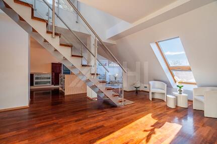 Luxuriöses Penthouse mit Sauna & Kamin ... Stilvolles Wohnen in der begehrten Leipziger Südvorstadt