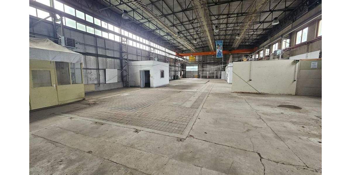 Ca. 35.270 m² gr. Gewerbegrundstück mit Lagerhallen, Gewächshaus, Wohnhäuser, Bürogebäude, Garagen, SP, Freilagerfläche u.v.m. - ca. 60 % vermietet zimmer