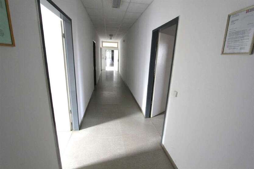 Büro in Halle (Saale)-Versorgungsgebiet 350 € 92 m²