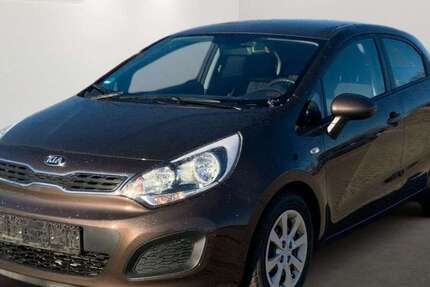 Kia Rio 39.065 km 7.999 € Sandersdorf-Brehna 06796