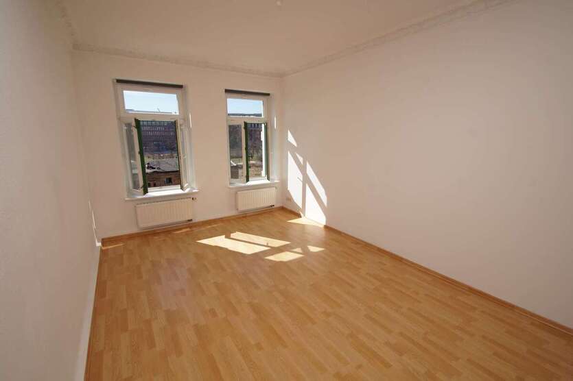 Erdgeschosswohnung: 3-Zimmer mit Balkon - direkt am Lene-Voigt-Park 3 zimmer