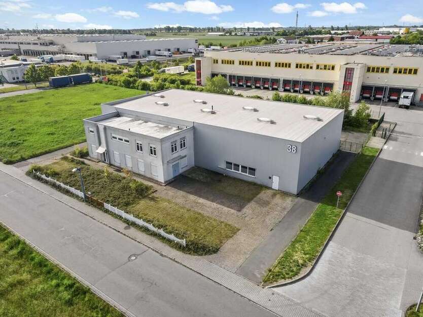 Halle in Landsberg Queis 6.500 € 892 m²