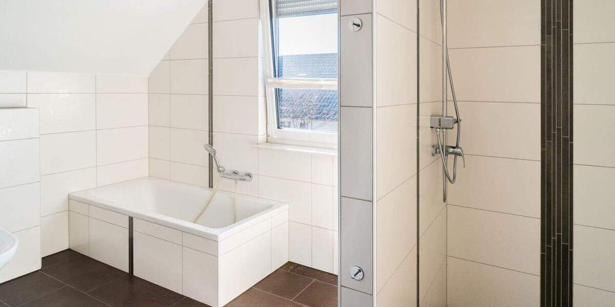 Einfamilienhaus Leipzig Wiederitzsch - 8 Zimmer, 236 m&sup2;, 800.000&euro; | Angebot:25733694