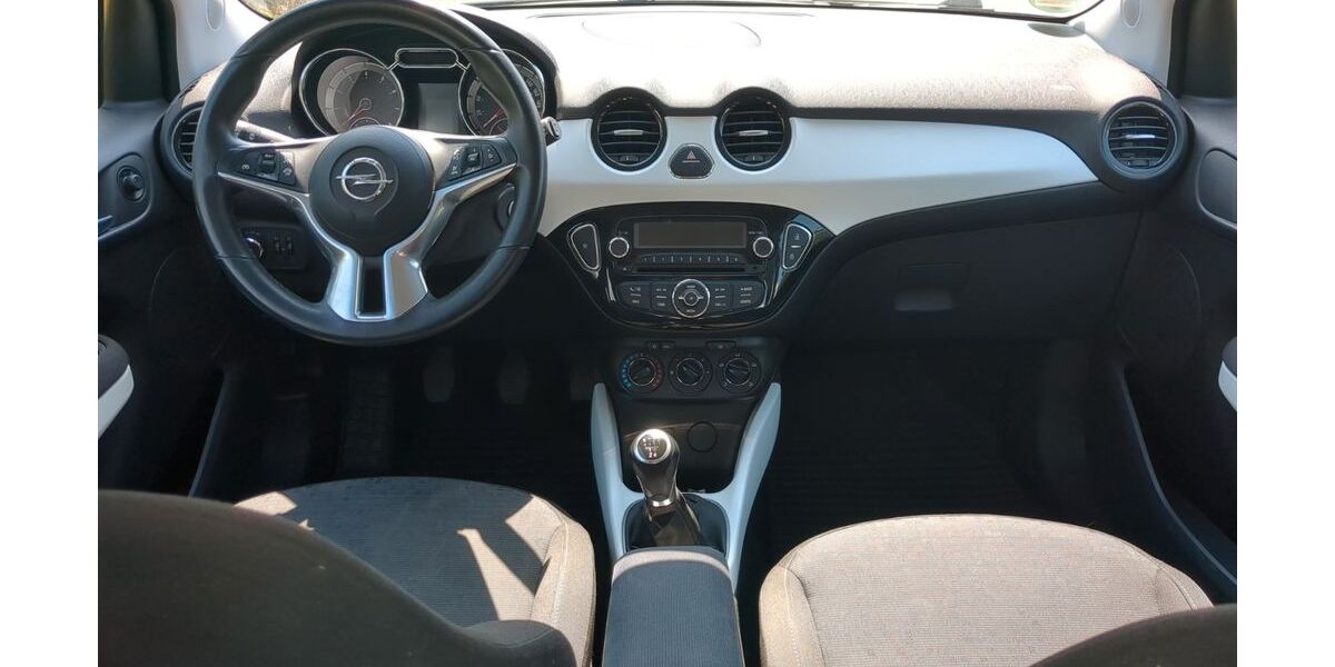Opel Adam 49.989 km 6.250 &euro; Leipzig 04179
