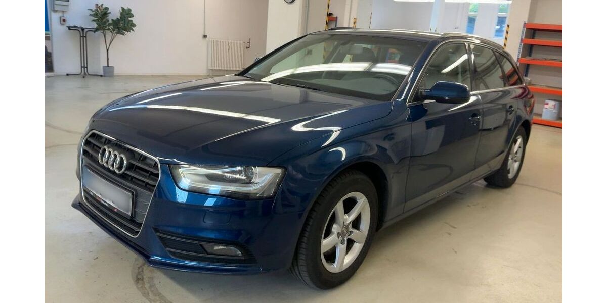Audi A4 129.352 km 10.990 &euro; Taucha 04425