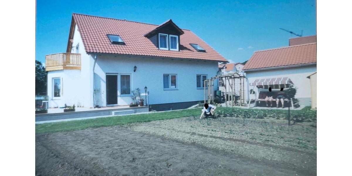 Einfamilienhaus Hohenmölsen - 250.000&euro; | Angebot:27417739