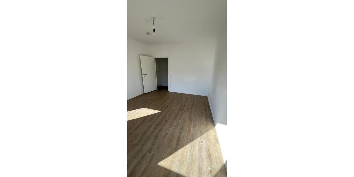 Etagenwohnung Leipzig Lausen-Grünau - 1 Zimmer, 33 m&sup2;, 275&euro; | Angebot:25772492