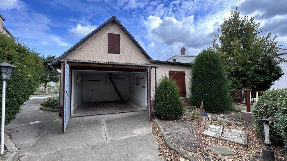 Einfamilienhaus Schkeuditz - 7 Zimmer, 153 m&sup2;, 399.000&euro; | Angebot:25677336