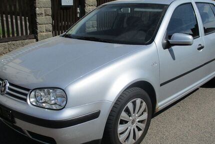 VW Golf 180.000 km 950 &euro; Naunhof 04683