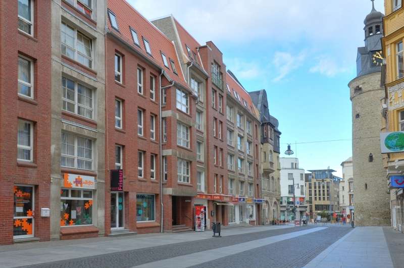 Wohnung zum Mieten in Halle 343 € 52.78 m²