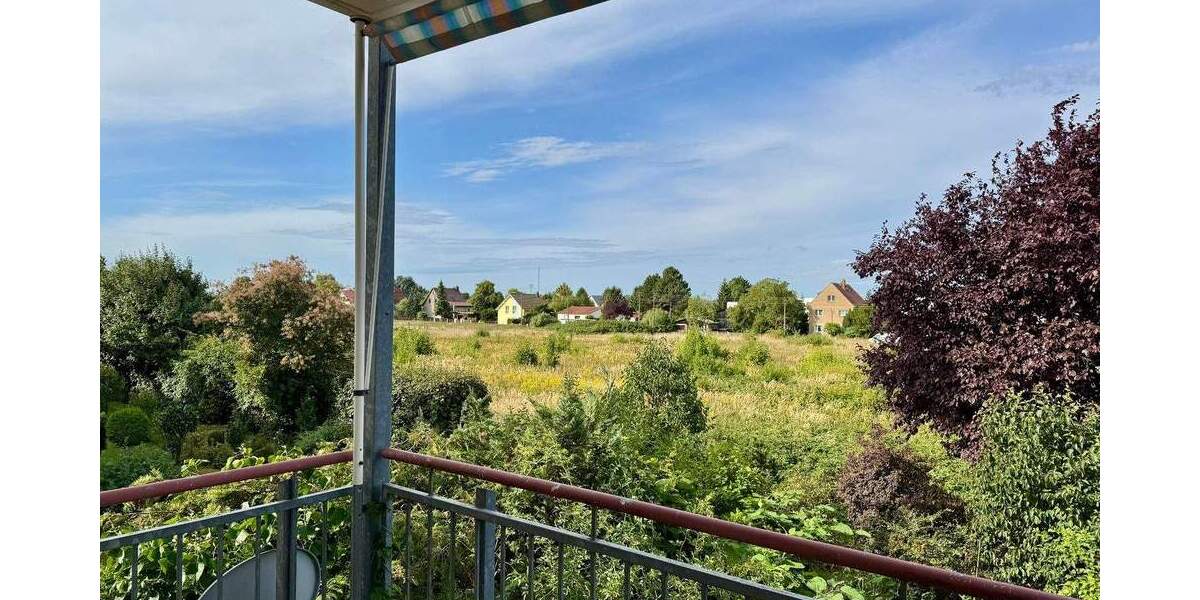 Etagenwohnung Schkeuditz Dölzig - 3 Zimmer, 76 m&sup2;, 170.000&euro; | Angebot:25701608