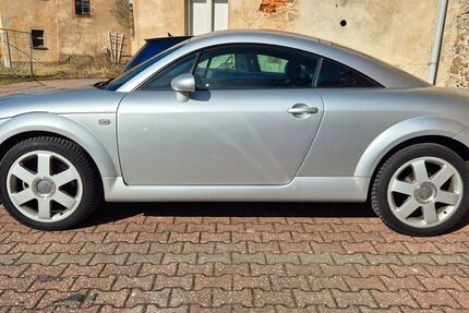 Audi TT 74.200 km 14.900 € Borna 04552
