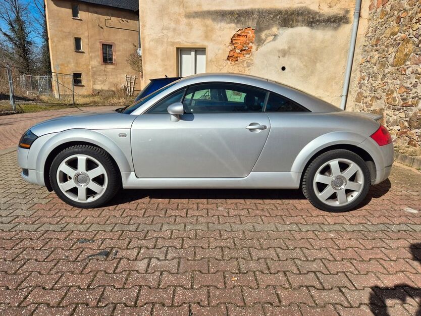 Audi TT 74.200 km 14.900 € Borna 04552