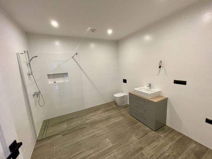 Mehrfamilienhaus, Wohnhaus Hohenmölsen Wählitz - 550.000&euro; | Angebot:25680423