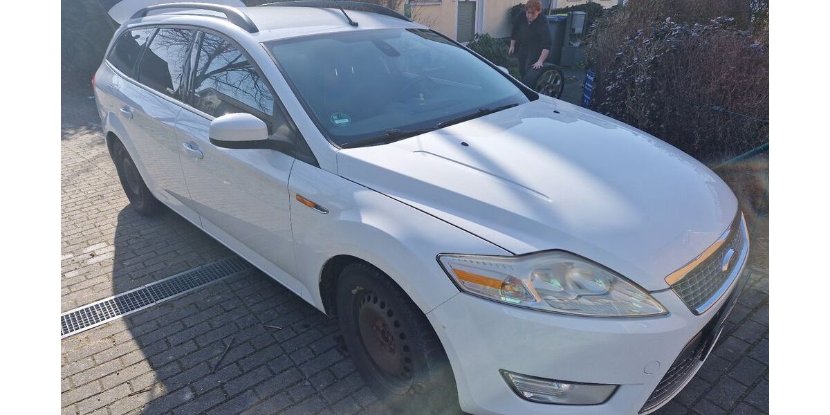 Ford Mondeo 259.700 km 2.850 &euro; Taucha 04425
