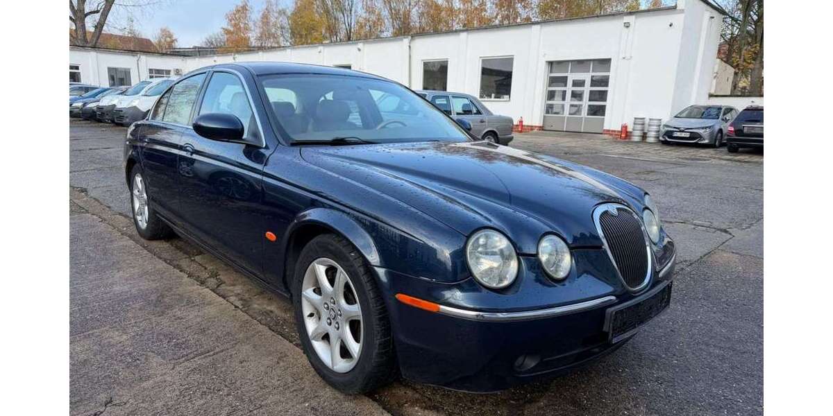Jaguar S-Type 248.741 km 3.990 &euro; Leipzig 04178