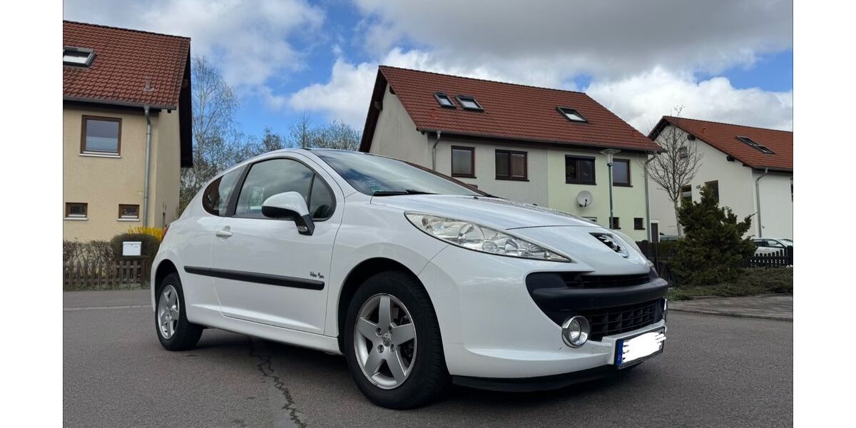 Peugeot 207 120.200 km 2.300 &euro; Leipzig 04329