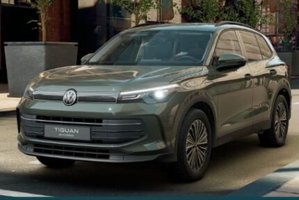 VW Tiguan 3.300 km 43.990 &euro; Leuna 06237