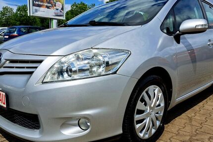 Toyota Auris 98.467 km 5.999 € Leipzig 04205