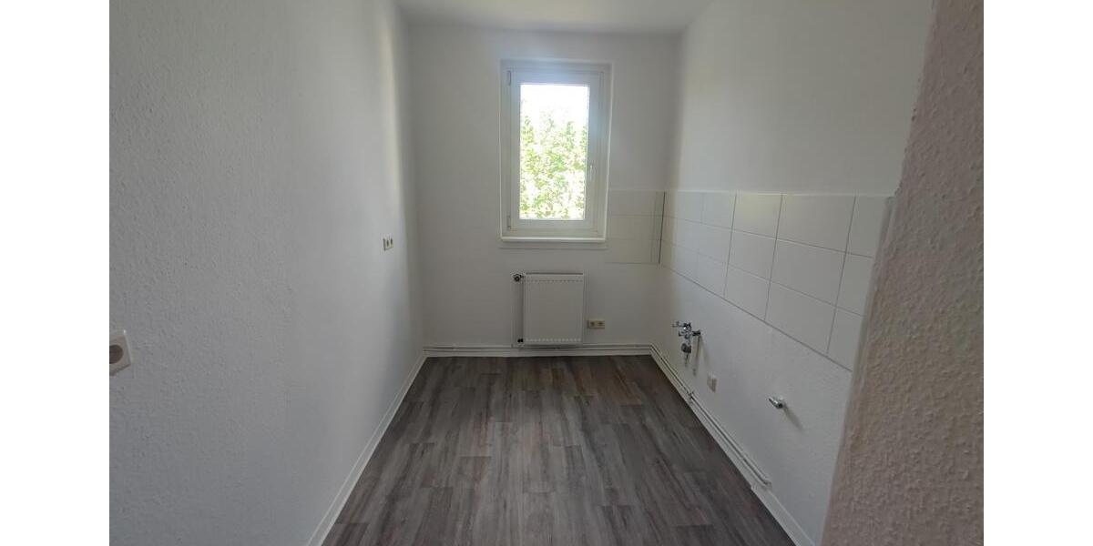 Etagenwohnung Merseburg - 3 Zimmer, 59 m&sup2;, 352&euro; | Angebot:26662545