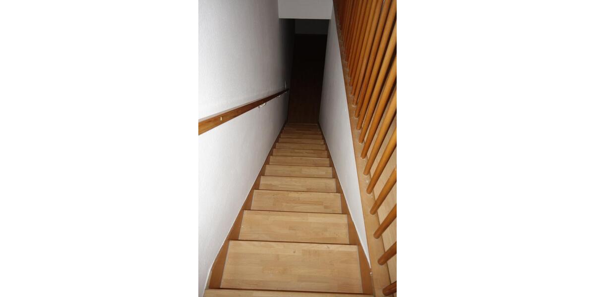 Große EG-4-Zimmer-Wohnung mit Gartenanteil und Stellplatz 4 zimmer