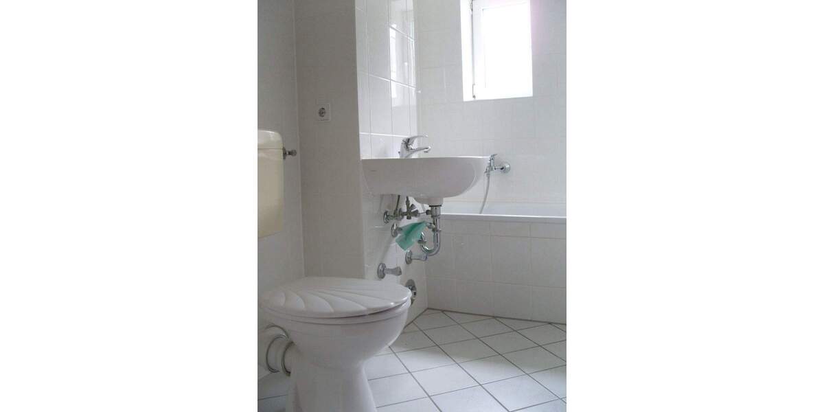 Etagenwohnung Markranstädt OT Kulkwitz Kulkwitz - 8 Zimmer, 122 m&sup2;, 180.000&euro; | Angebot:25776034