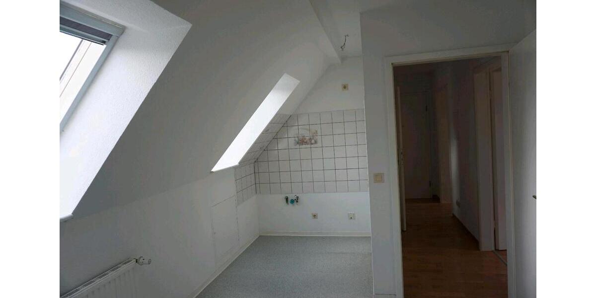 Dachgeschoßwohnung Leipzig Südost - 2 Zimmer, 39 m&sup2;, 390&euro; | Angebot:26540893