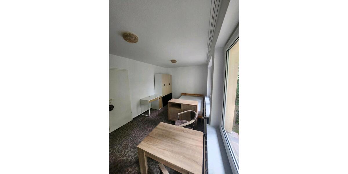 Etagenwohnung Leipzig Süd - 1 Zimmer, 12 m&sup2;, 350&euro; | Angebot:25208540