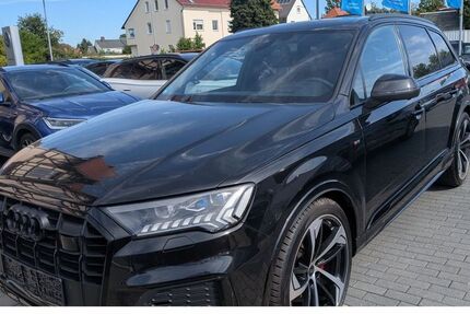 Audi Q7 98.720 km 49.780 &euro; Borna 04552